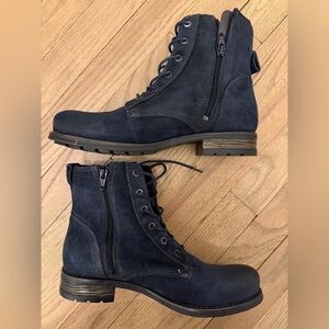 NEW (no box) Taos Navy Blue combat suede boots